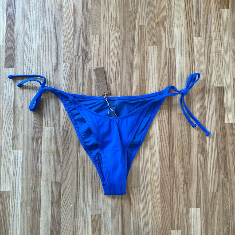 Skims swim dipped tie bikini bottoms  Brand new with tags